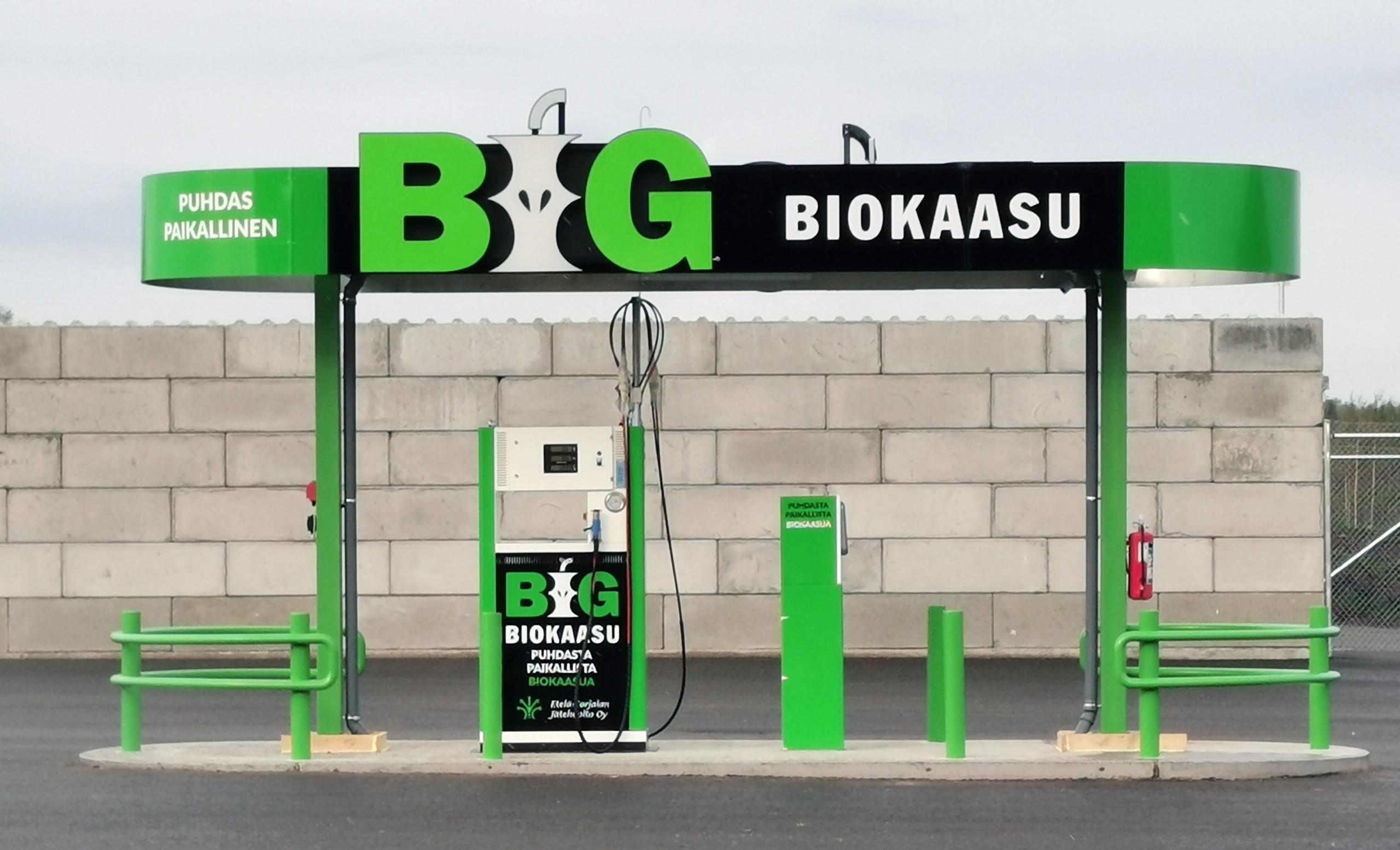 Biokaasun latausasema, jossa lukee BIG-biokaasu.