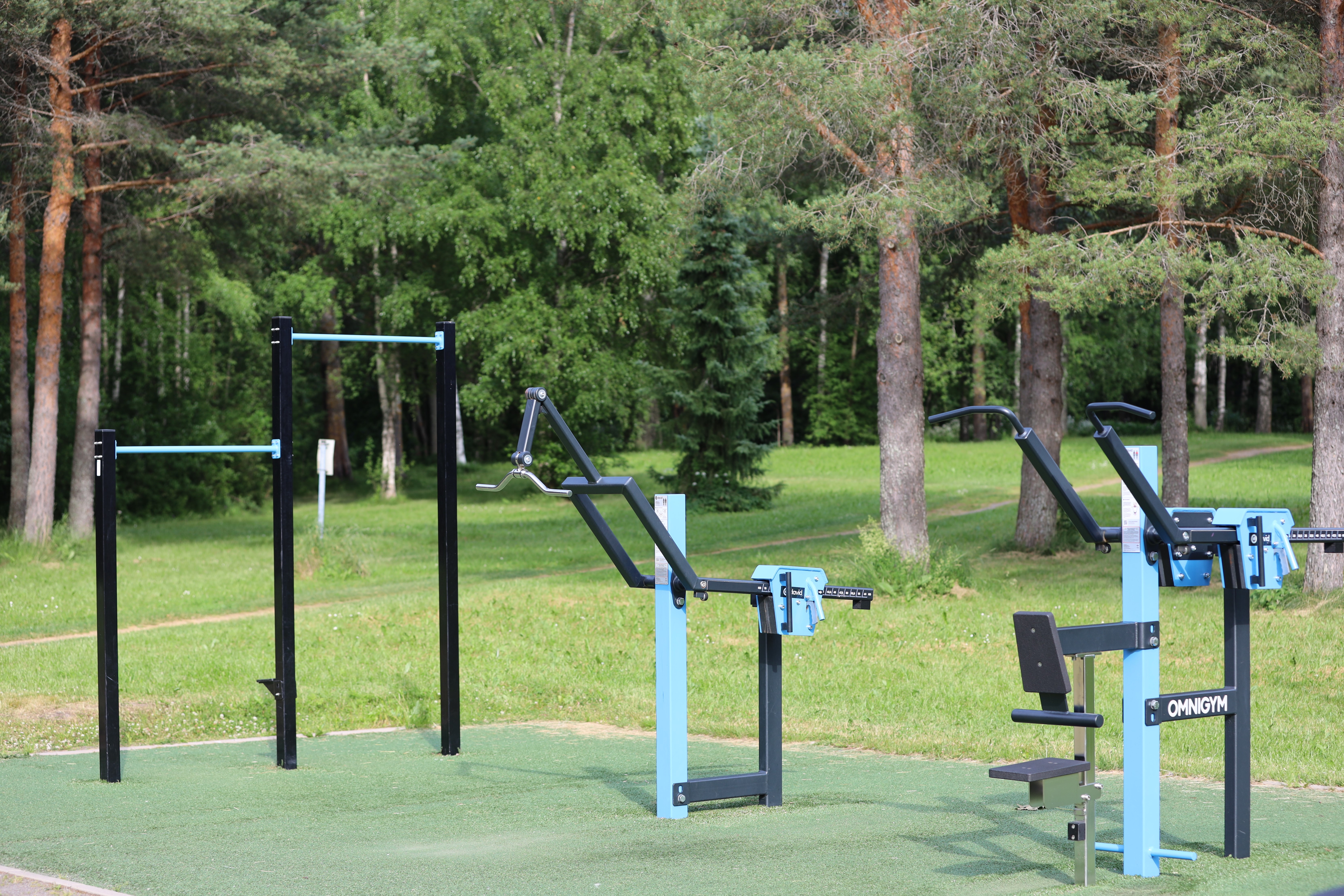 Karhuvuoren ulkokuntosali.