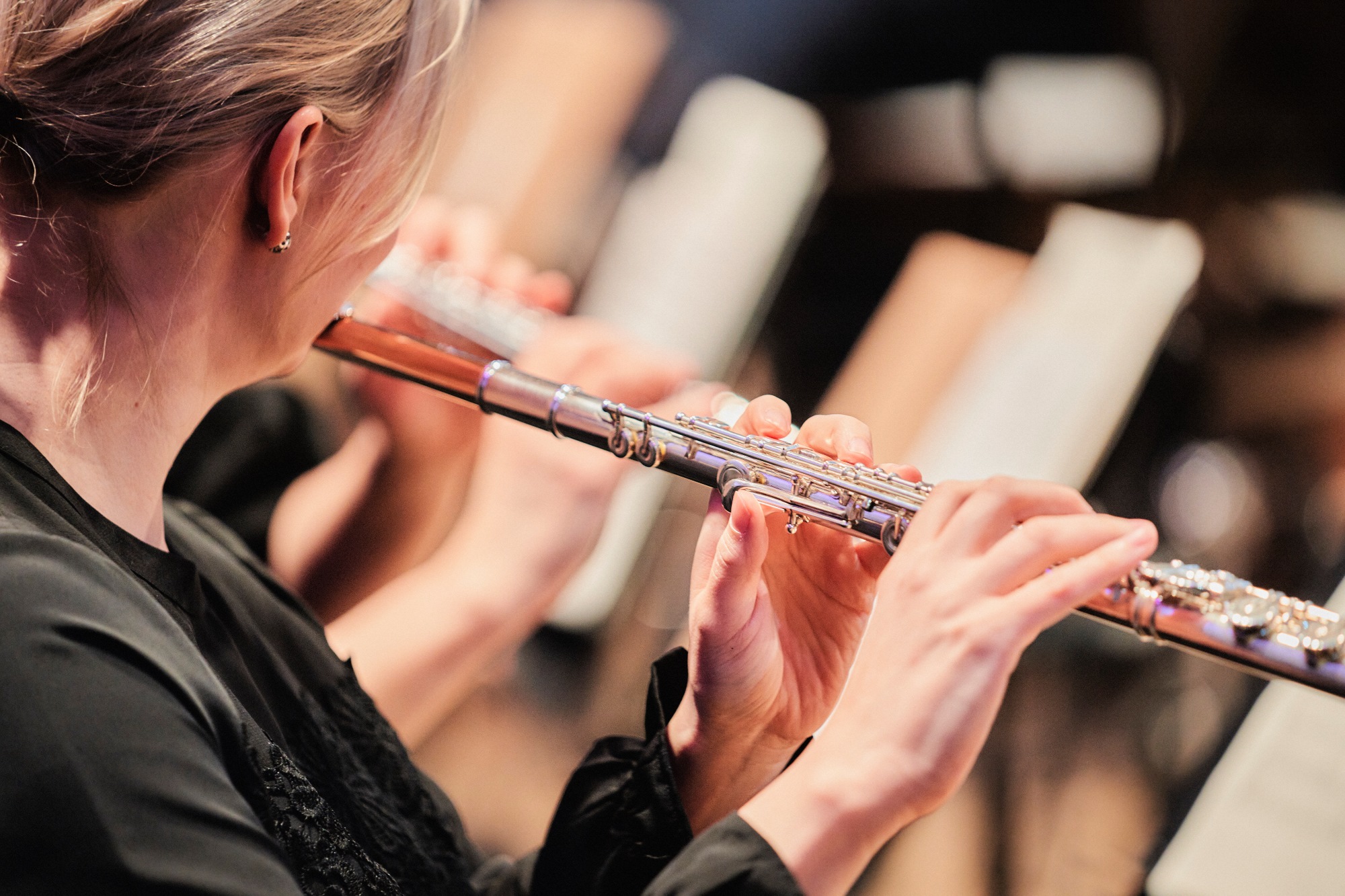 Lähikuva huilistista.