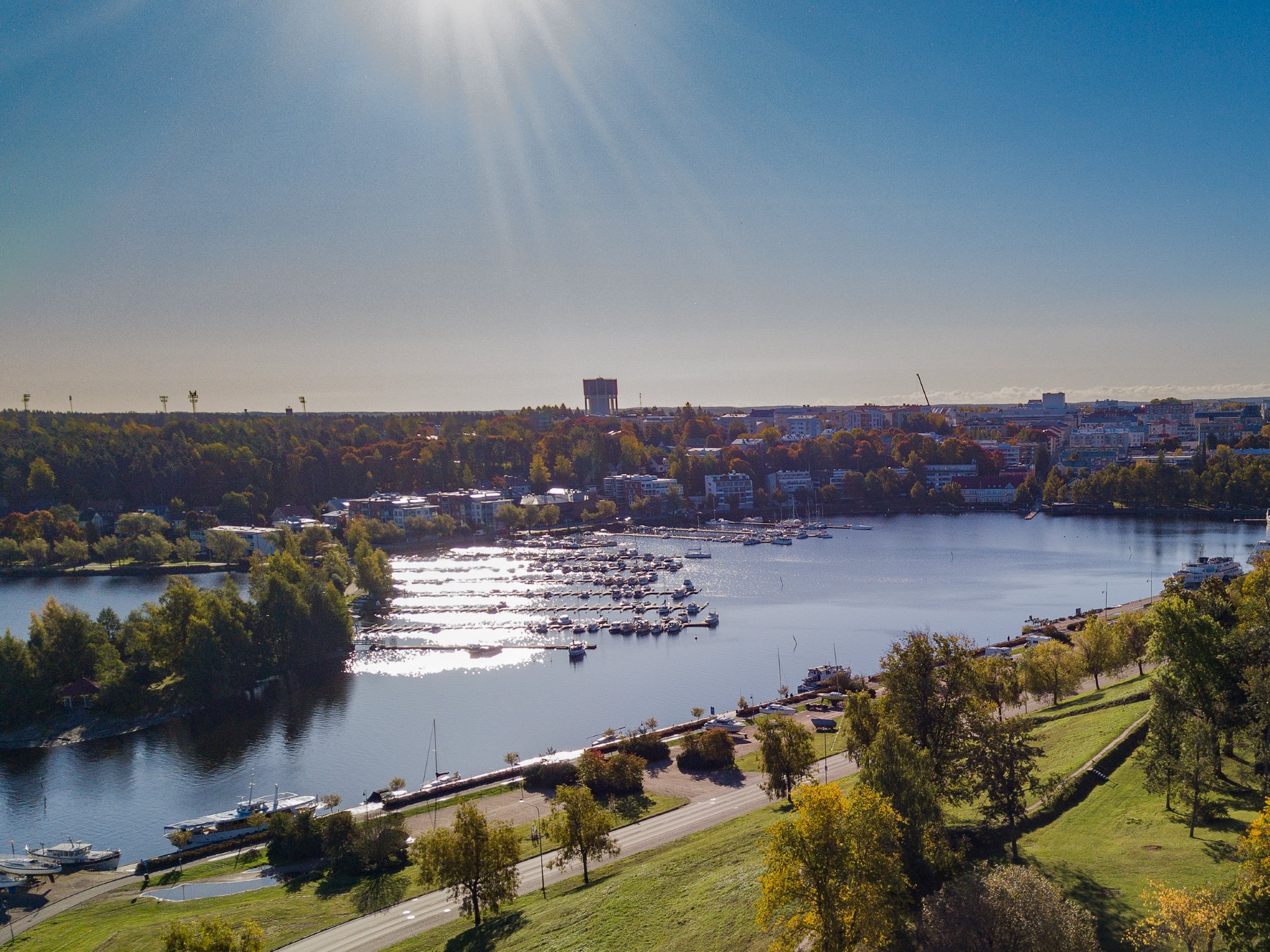 Maisemakuva Lappeenrannan satamasta.